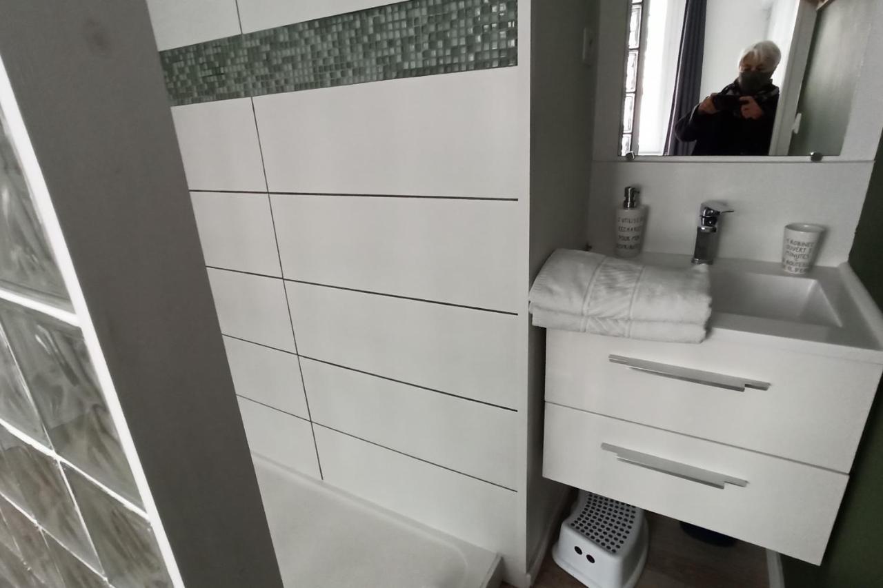 Modern 10 Minutes From The La Baule-Escoublac